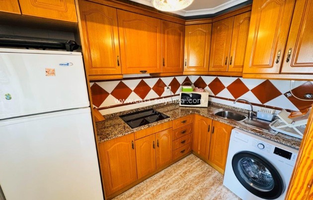 Resale - Apartment / flat - La Mata - Costa Blanca