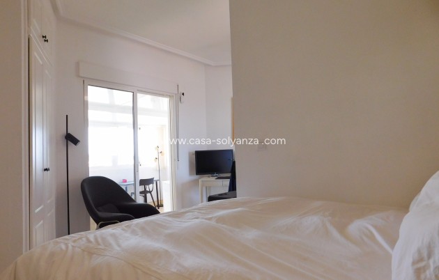 Alquiler a largo plazo - Apartamento / piso - San Miguel de Salinas - San Miguel Salinas