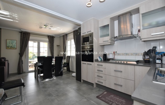 Herverkoop - Villa - ORIHUELA COSTA - Los Dolses