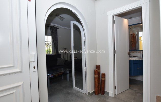 Herverkoop - Villa - ORIHUELA COSTA - Los Dolses