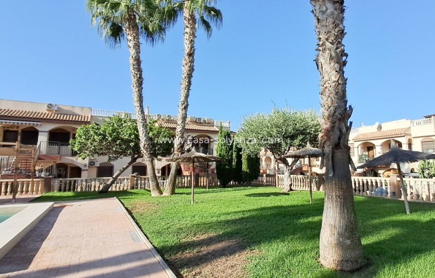 Herverkoop - Appartement / flat - Torrevieja - Parque Acuático - Sector 25