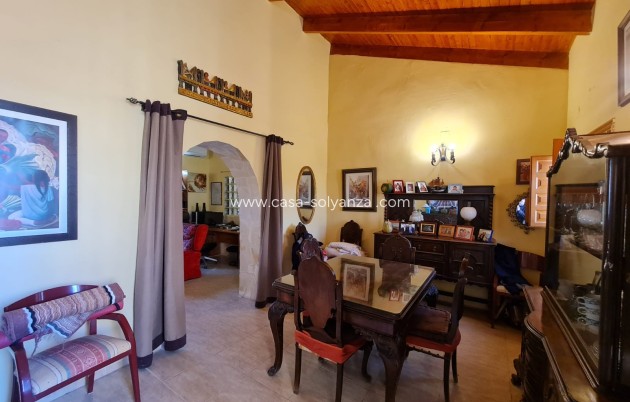 Resale - Country Property/Finca - Pinoso - Inland