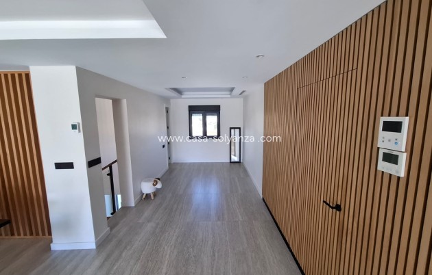 Herverkoop - Villa - Torrevieja - Los Balcones