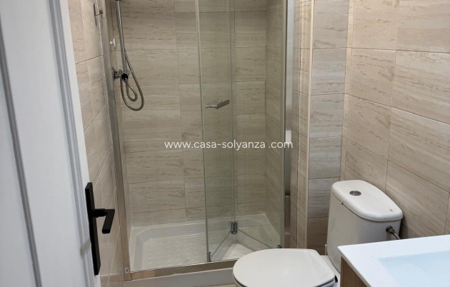 Alquiler a largo plazo - Flat - Torrevieja - La Mata