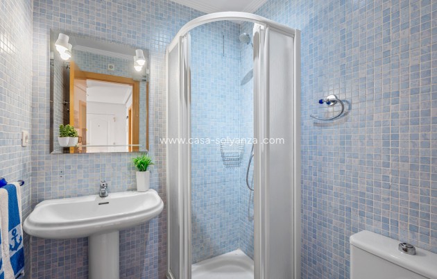 Resale - Apartment / flat - Torrevieja - La veleta