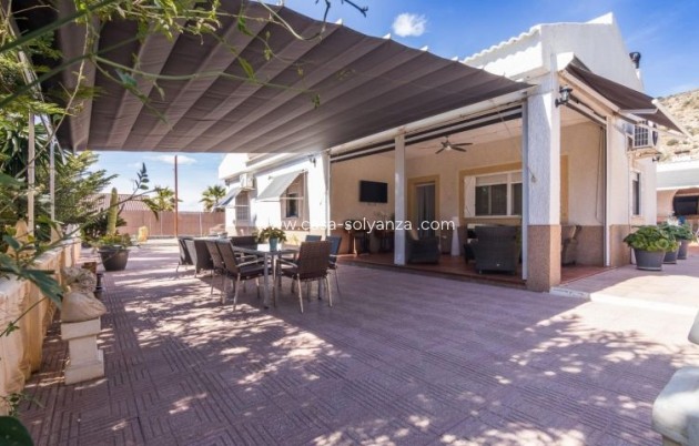 Herverkoop - Villa - Elche