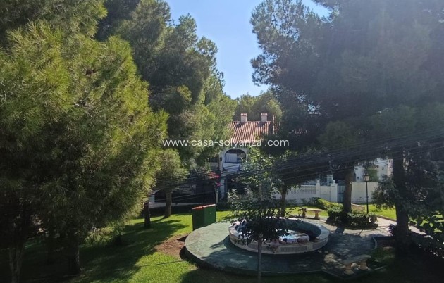 Herverkoop - Herenhuis - Torrevieja - Los Balcones