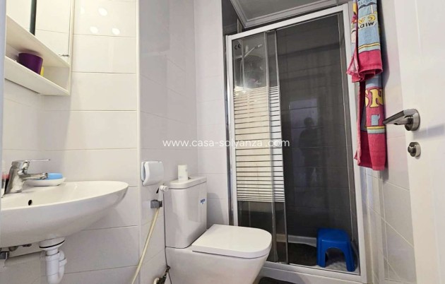 Herverkoop - Appartement / flat - Torrevieja - Puerto Deportivo