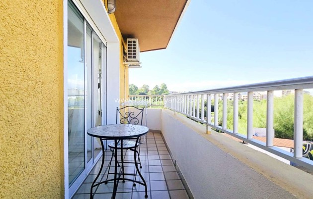 Herverkoop - Appartement / flat - Torrevieja - Puerto Deportivo