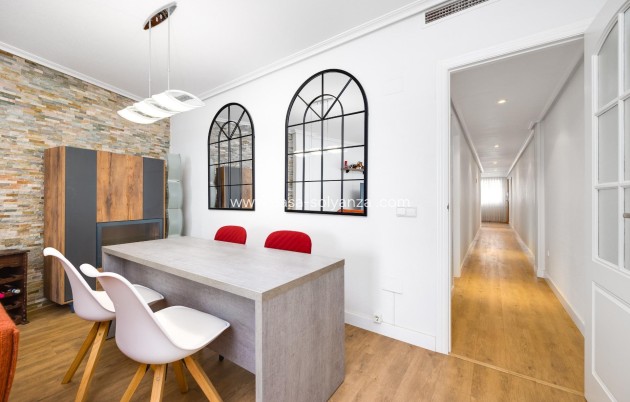 Wiederverkauf - Wohnung - Torrevieja - Center