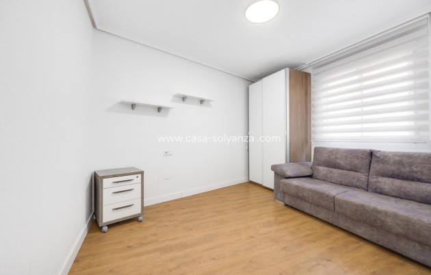 Wiederverkauf - Wohnung - Torrevieja - Center