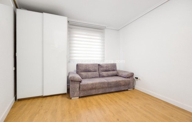 Wiederverkauf - Wohnung - Torrevieja - Center