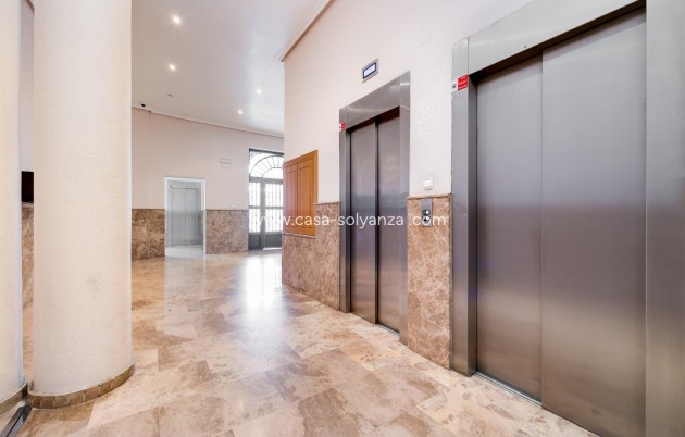 Wiederverkauf - Wohnung - Torrevieja - Center