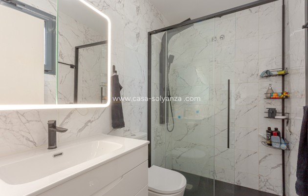 Herverkoop - Villa - Orihuela Costa - Costa Blanca