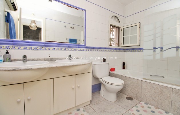 Herverkoop - Herenhuis - Villamartin - Los Dolses