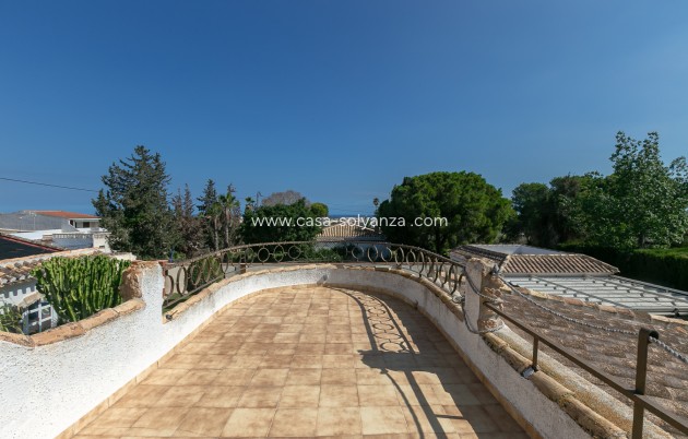 Herverkoop - Villa - Campoamor - Lomas de Don Juan