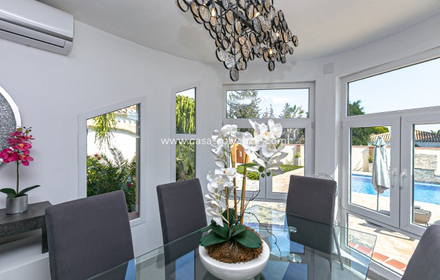 Herverkoop - Villa - Campoamor - Lomas de Don Juan