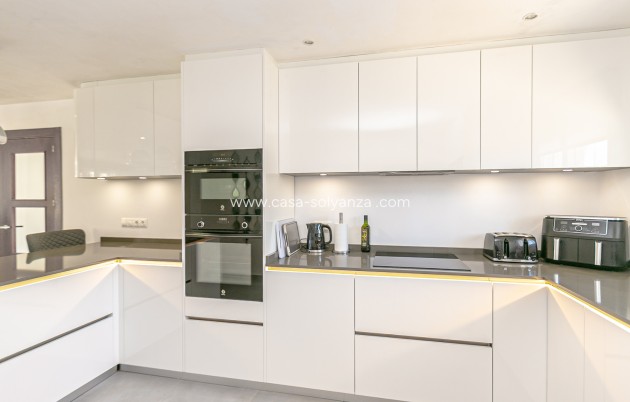 Herverkoop - Villa - Campoamor - Lomas de Don Juan