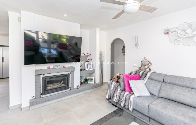 Herverkoop - Villa - Campoamor - Lomas de Don Juan