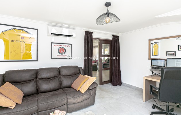 Herverkoop - Villa - Campoamor - Lomas de Don Juan