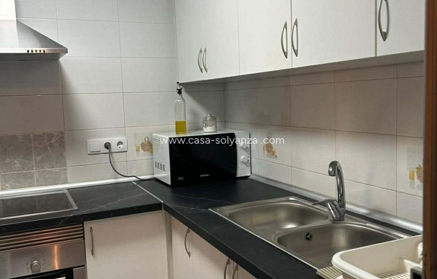 Alquiler a largo plazo - Apartamento / piso - Torrevieja - La Mata