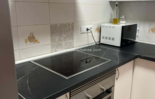 Alquiler a largo plazo - Apartamento / piso - Torrevieja - La Mata