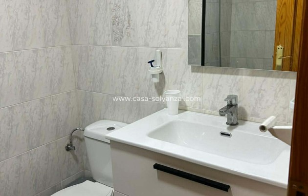 Alquiler a largo plazo - Apartamento / piso - Torrevieja - La Mata