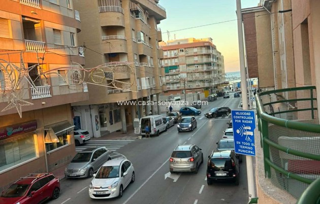 Alquiler a largo plazo - Apartamento / piso - Torrevieja - La Mata