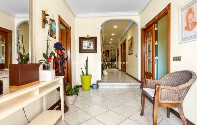 Herverkoop - Villa - Torrevieja - Costa Blanca