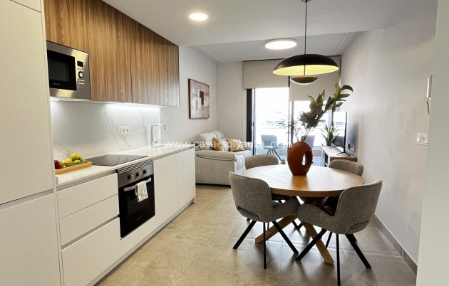 Resale - Apartment / flat - Torrevieja - Playa del Cura