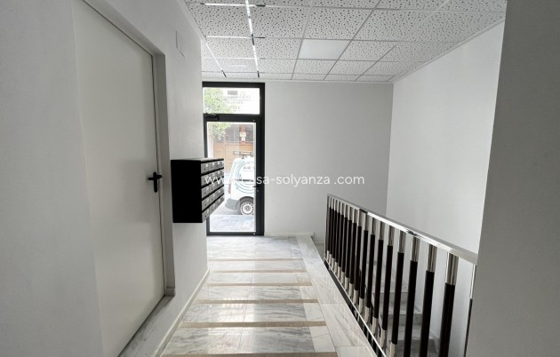 Resale - Apartment / flat - Torrevieja - Playa del Cura