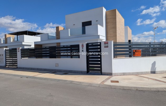 Herverkoop - Villa - Roldan - Inland