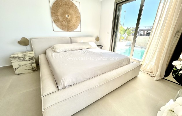 Resale - Villa - San Miguel de Salinas