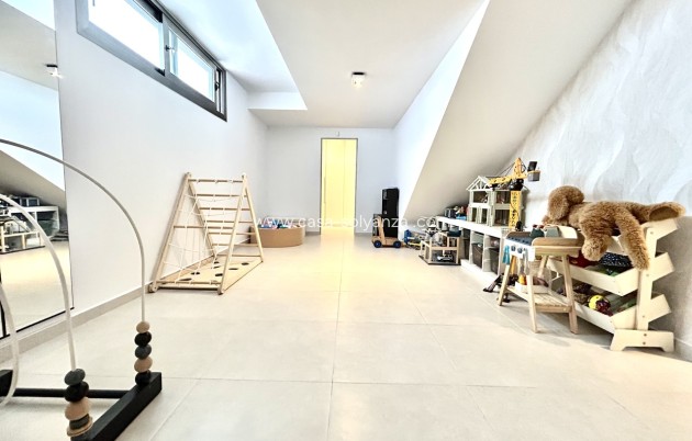 Resale - Villa - San Miguel de Salinas