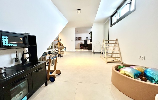 Resale - Villa - San Miguel de Salinas