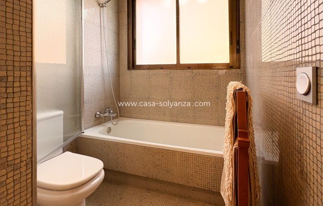 Wiederverkauf - Independent villa - Guardamar del Segura