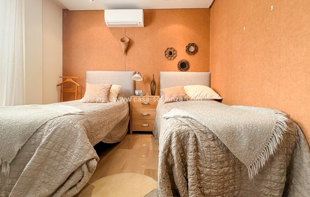 Wiederverkauf - Independent villa - Guardamar del Segura