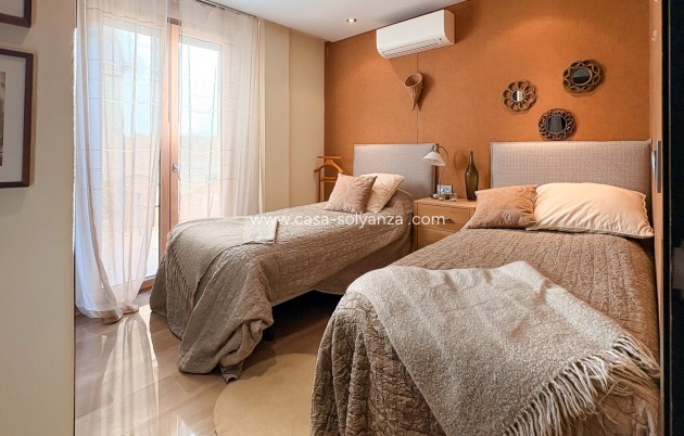 Wiederverkauf - Independent villa - Guardamar del Segura