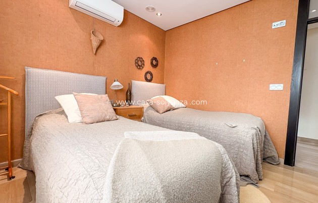 Wiederverkauf - Independent villa - Guardamar del Segura