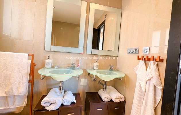 Wiederverkauf - Independent villa - Guardamar del Segura