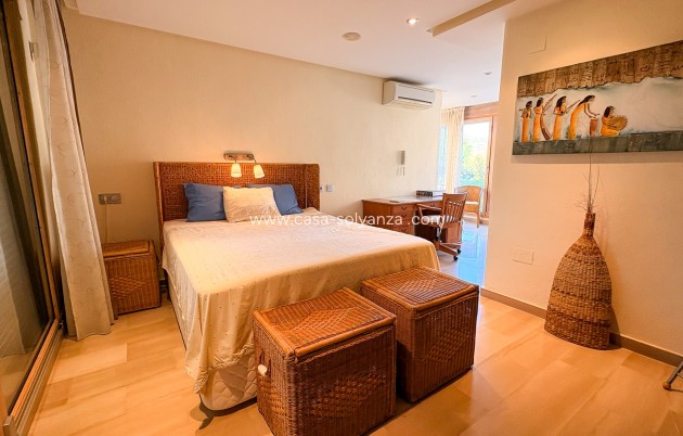 Wiederverkauf - Independent villa - Guardamar del Segura