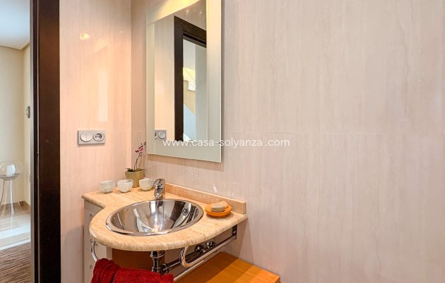 Wiederverkauf - Independent villa - Guardamar del Segura