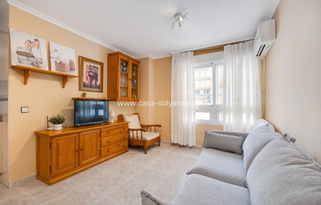 Herverkoop - Appartement / flat - Torrevieja - Playa De Los Naufragos