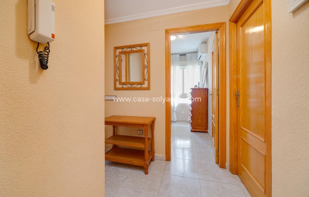 Herverkoop - Appartement / flat - Torrevieja - Playa De Los Naufragos