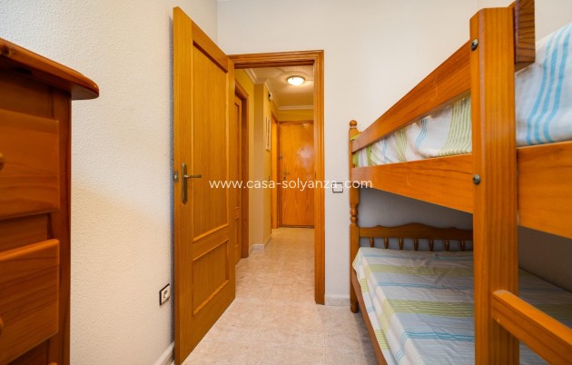 Herverkoop - Appartement / flat - Torrevieja - Playa De Los Naufragos