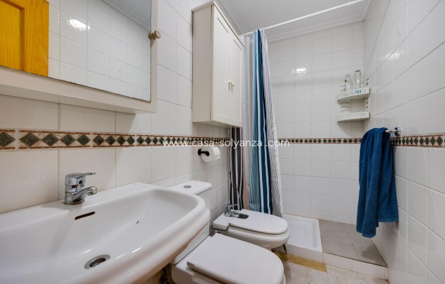 Herverkoop - Appartement / flat - Torrevieja - Playa De Los Naufragos