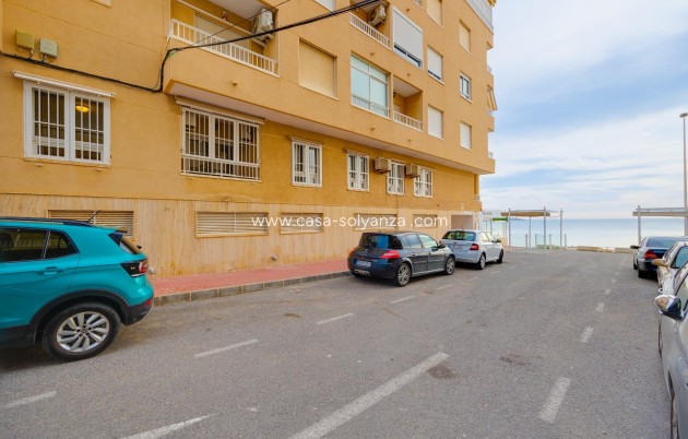 Herverkoop - Appartement / flat - Torrevieja - Playa De Los Naufragos