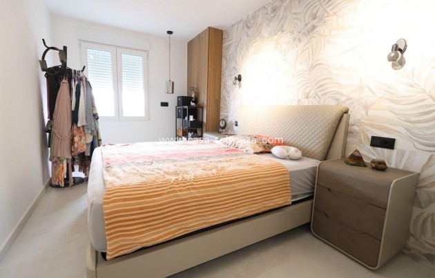 Wiederverkauf - Wohnung - Pilar de la Horadada - Zona Pueblo