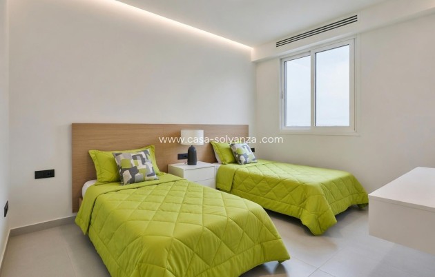 Resale - Apartment / flat - Torrevieja - Center