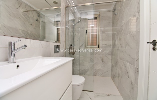 Herverkoop - Villa - Villamartin - Villamartín